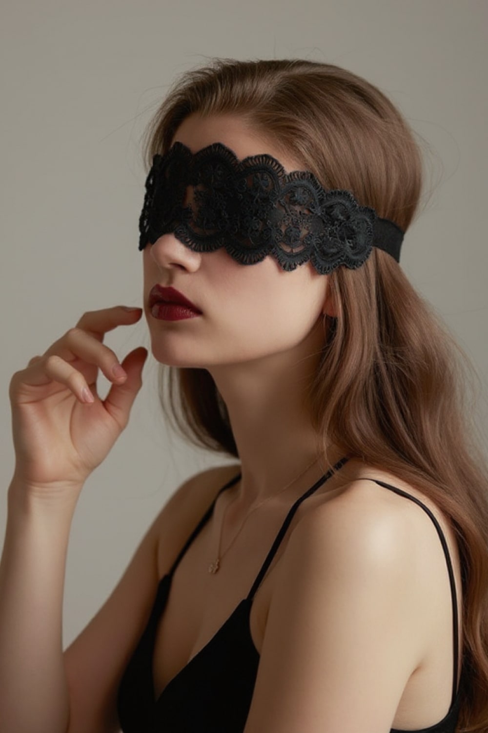 Abigaël Black Lace Mask - view 3