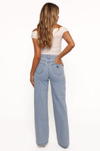 Abrand 94 High Wide Jeans in Kendall Wash - view 4
