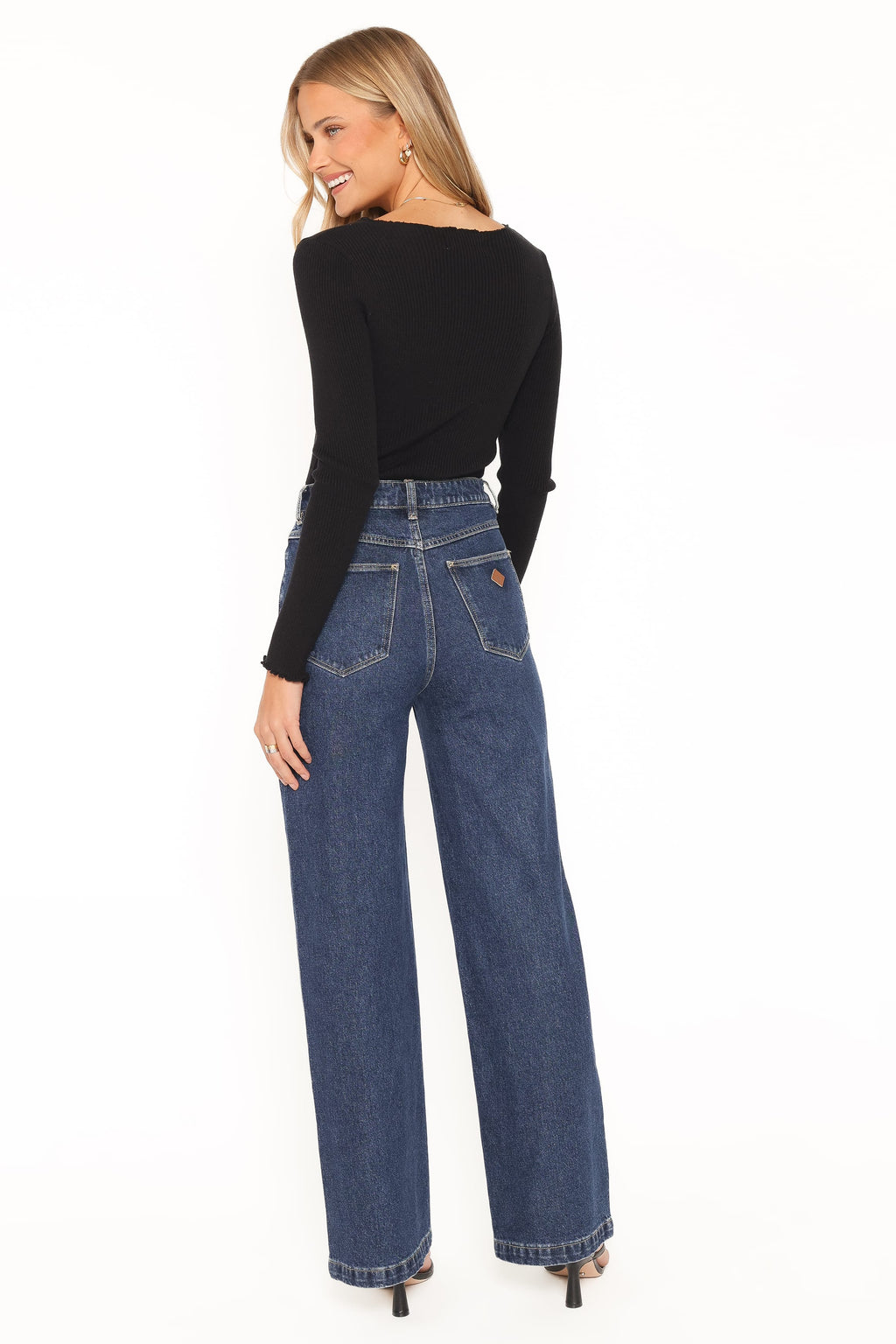 Abrand 94 Wide Leg Jeans in Tara Wash - view 4