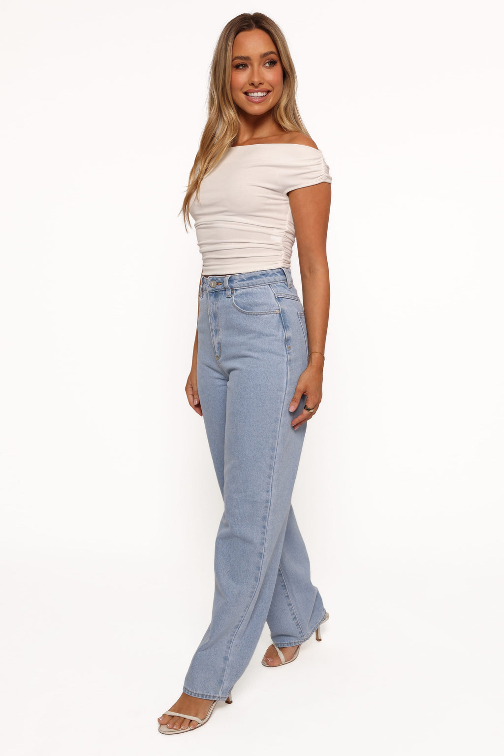 Abrand Carrie Jeans in Kendall Wash - view 3