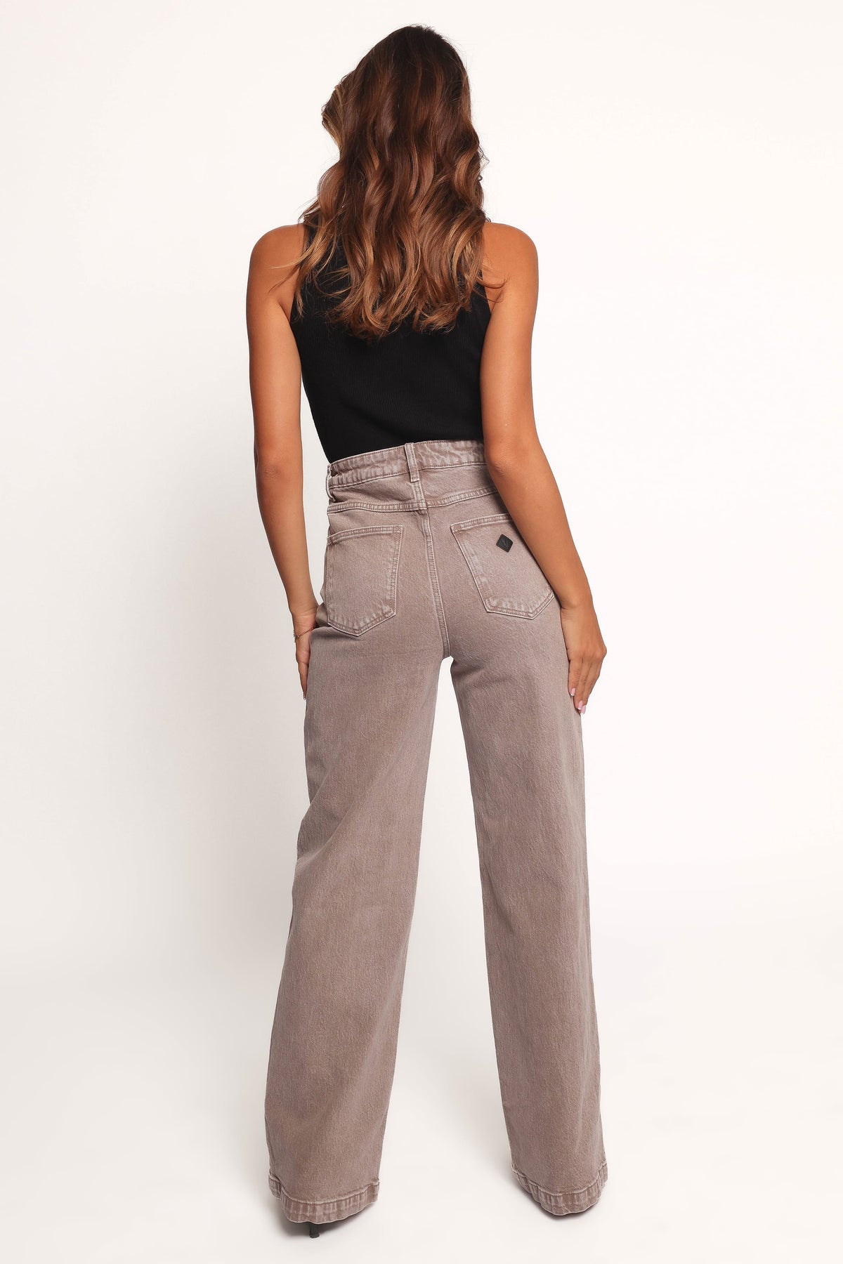 Abrand 94 High Wide Jeans in Mushroom Wash - view 5