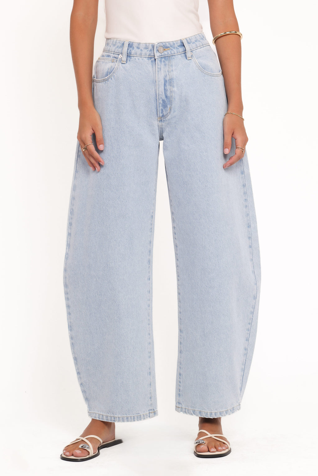 Abrand 95 Barrel Jeans in Kendall Wash - view 3