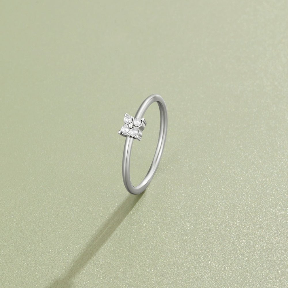 Tiny Petal Silver Ring